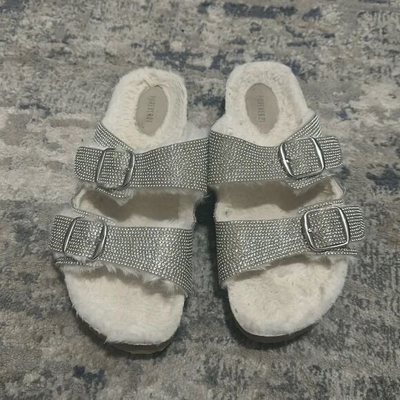 Forever 21 Shoes - Forever 21 Rhinestone Faux Fur 2 Strap Sandals Size 9